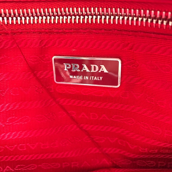 Prada canvas handbag / tote - Picture 4 of 4